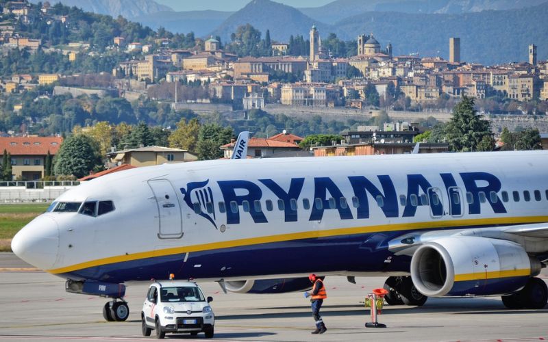 Cómo Reservar Un Billete En Una Aerolínea Low Cost Sin Pagar De Más